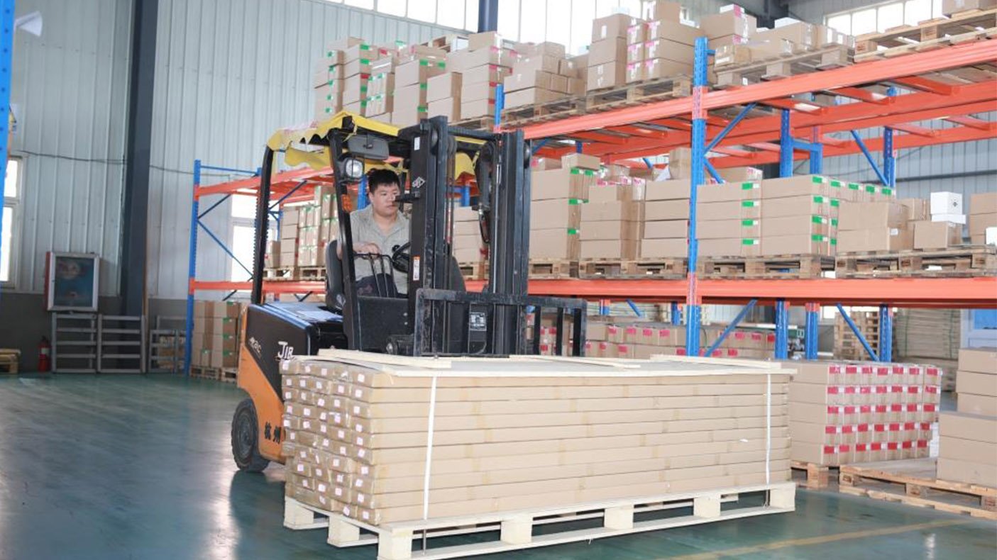 A glance at warehouse Glass railingStainless steel railingAluminum